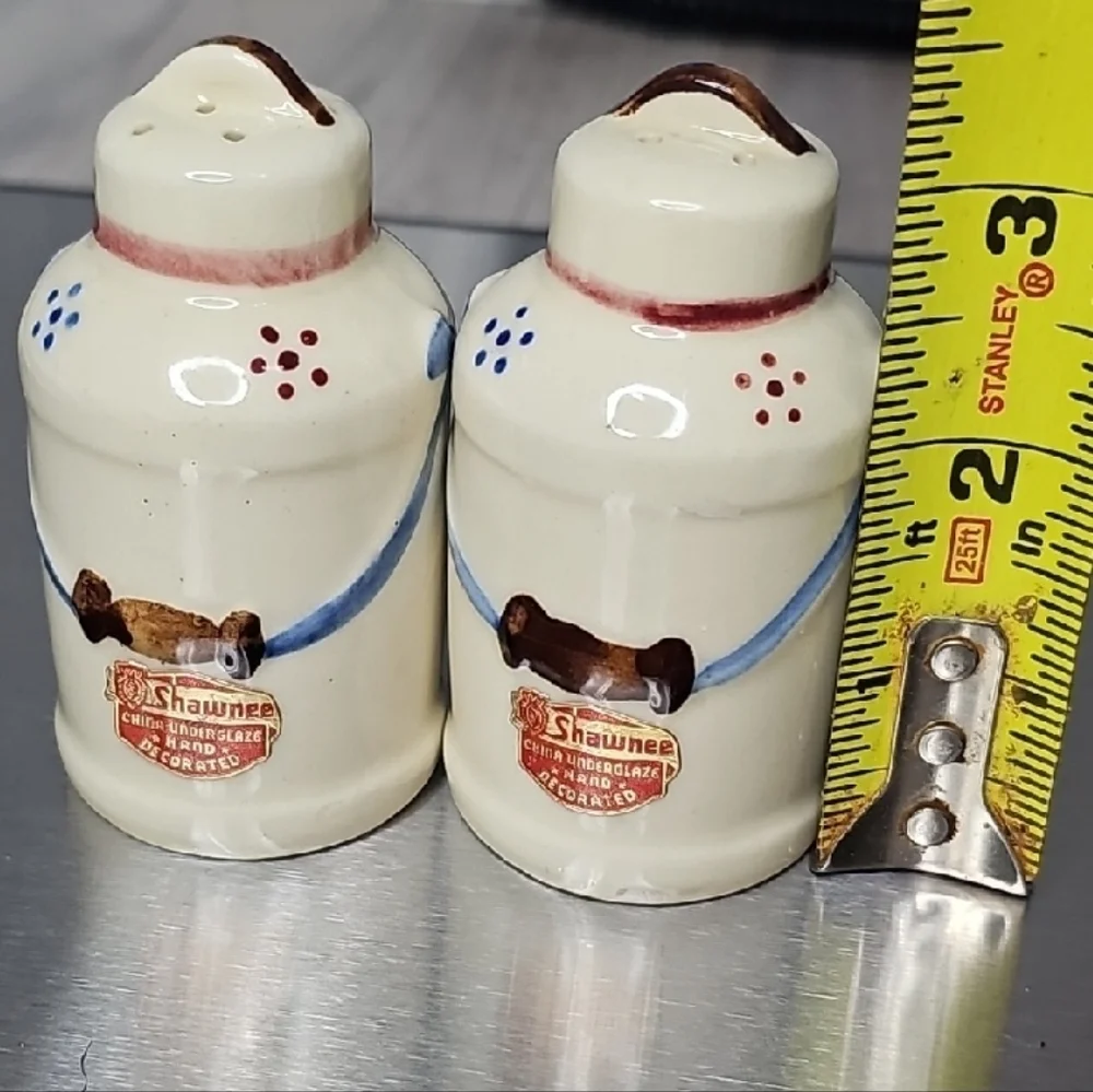 Vintage Shawnee Milk Cans Salt & Pepper Shakers‎ Hand Decorated China